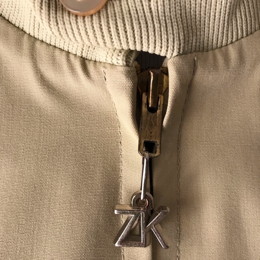 Jacket - Picture 3 of 4